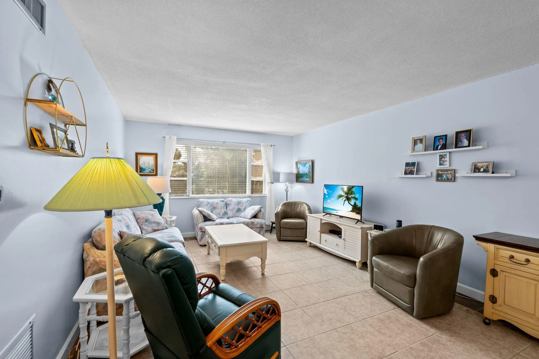 7-web-or-mls-A7409874