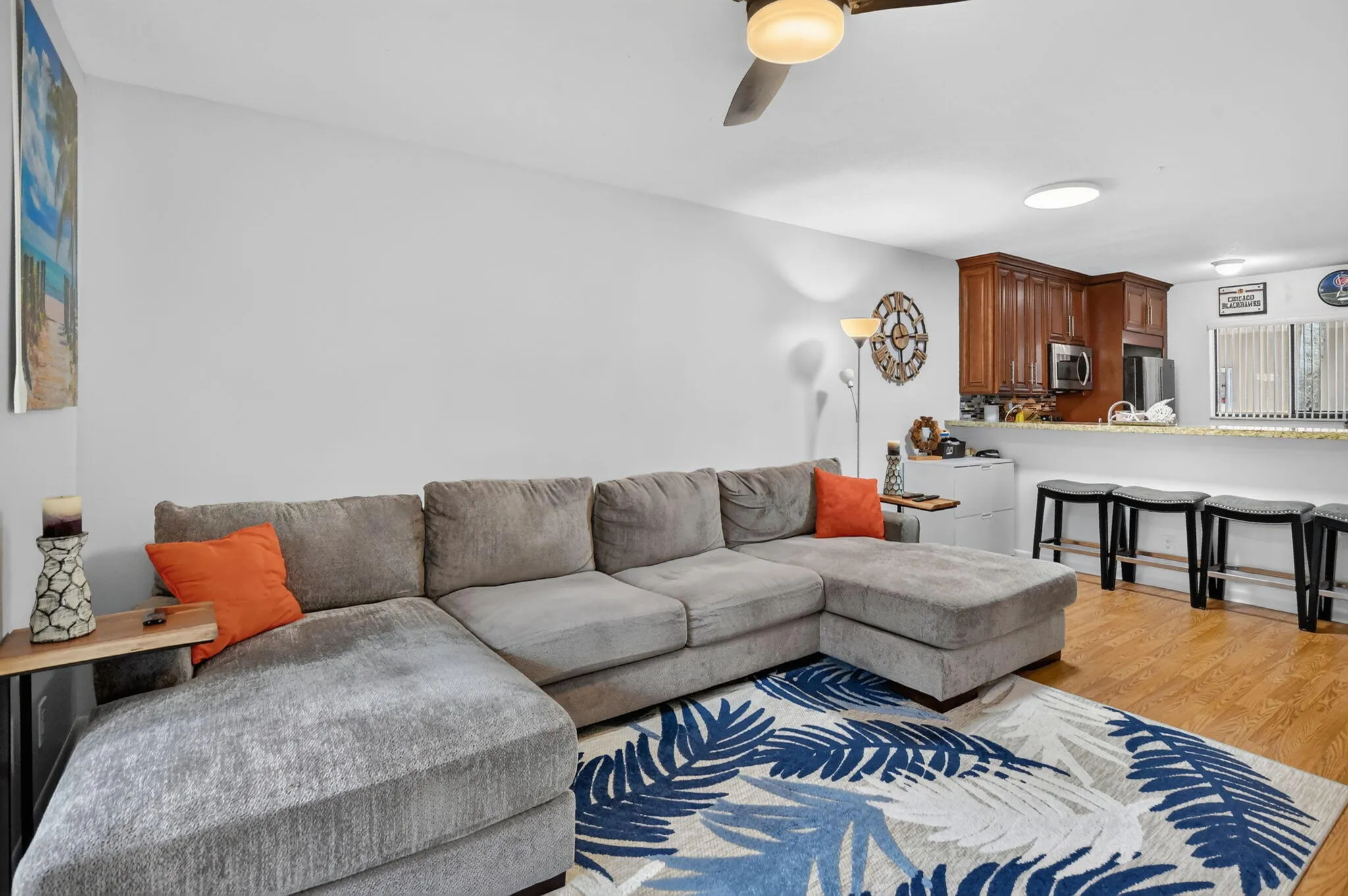 Spacious, light and bright