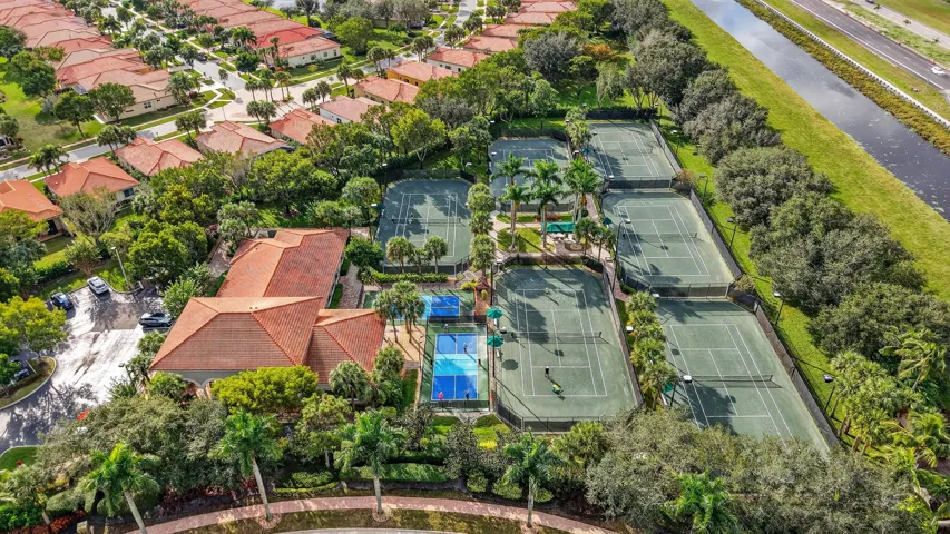 DJI_20251219100348_0866_D