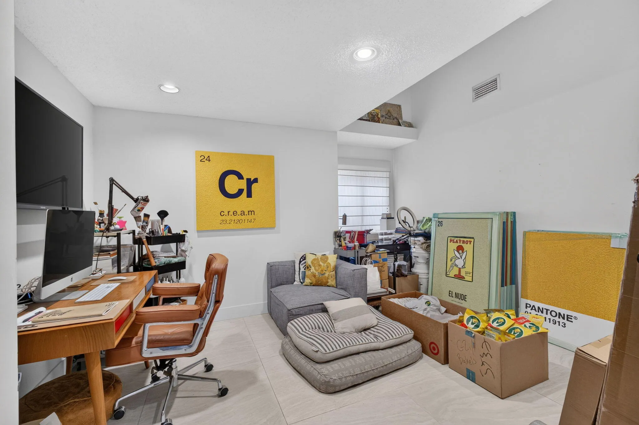 Guest Bedroom/Home Office/Studio