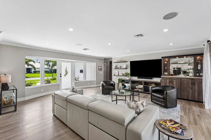 Livingroom revised 2