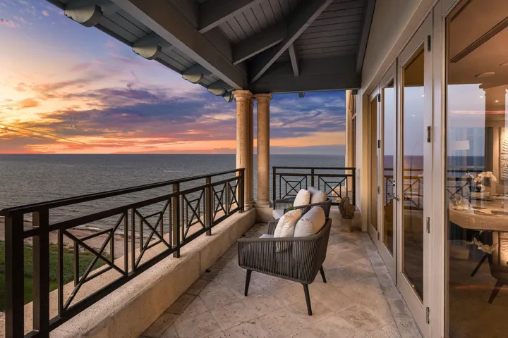 Ocean View Balcony 3