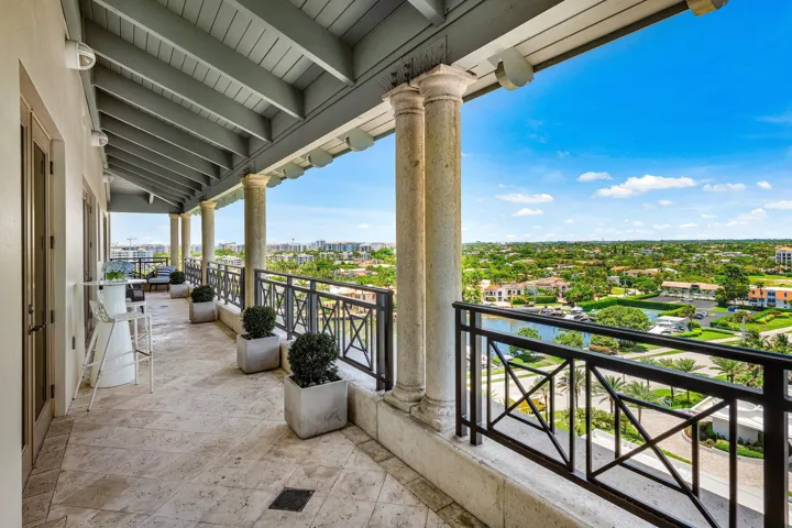 Balcony 3