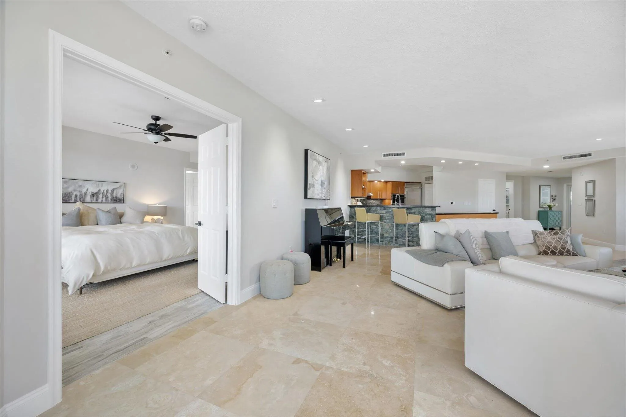 25-615 Bayshore Dr_025