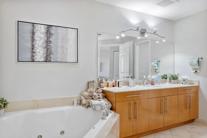 31-615 Bayshore Dr_031