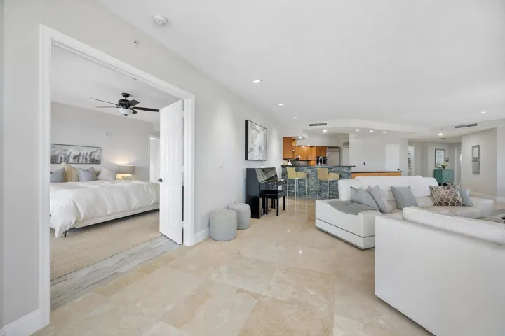 25-615 Bayshore Dr_025