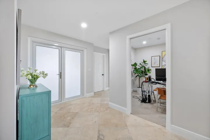 06-615 Bayshore Dr_006