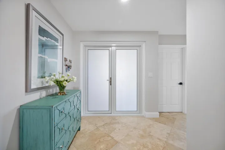 05-615 Bayshore Dr_005