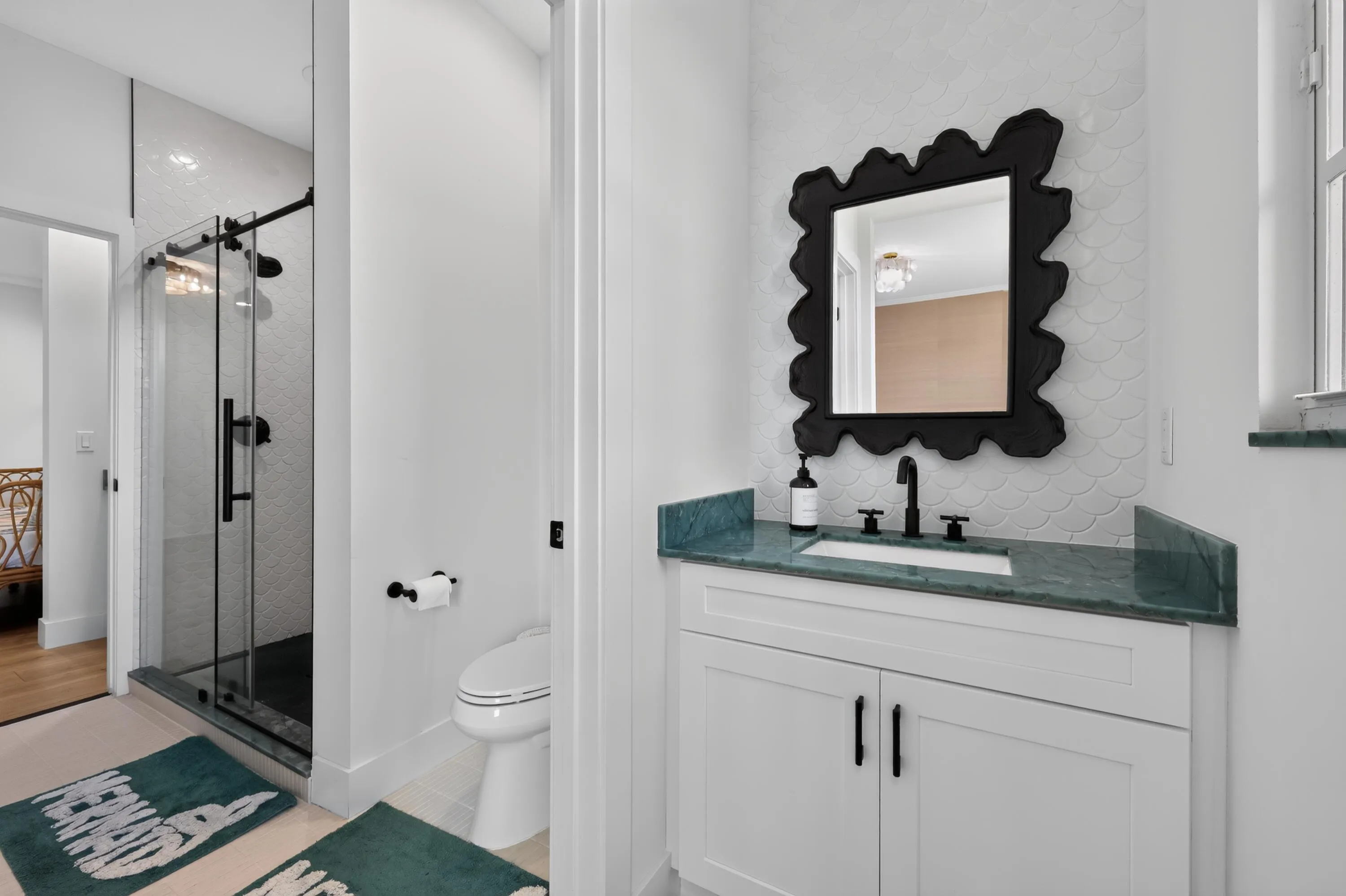 Bathroom jack and Jill style between bedrooms 2 & 3