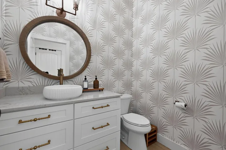 Ground floor half bathroom