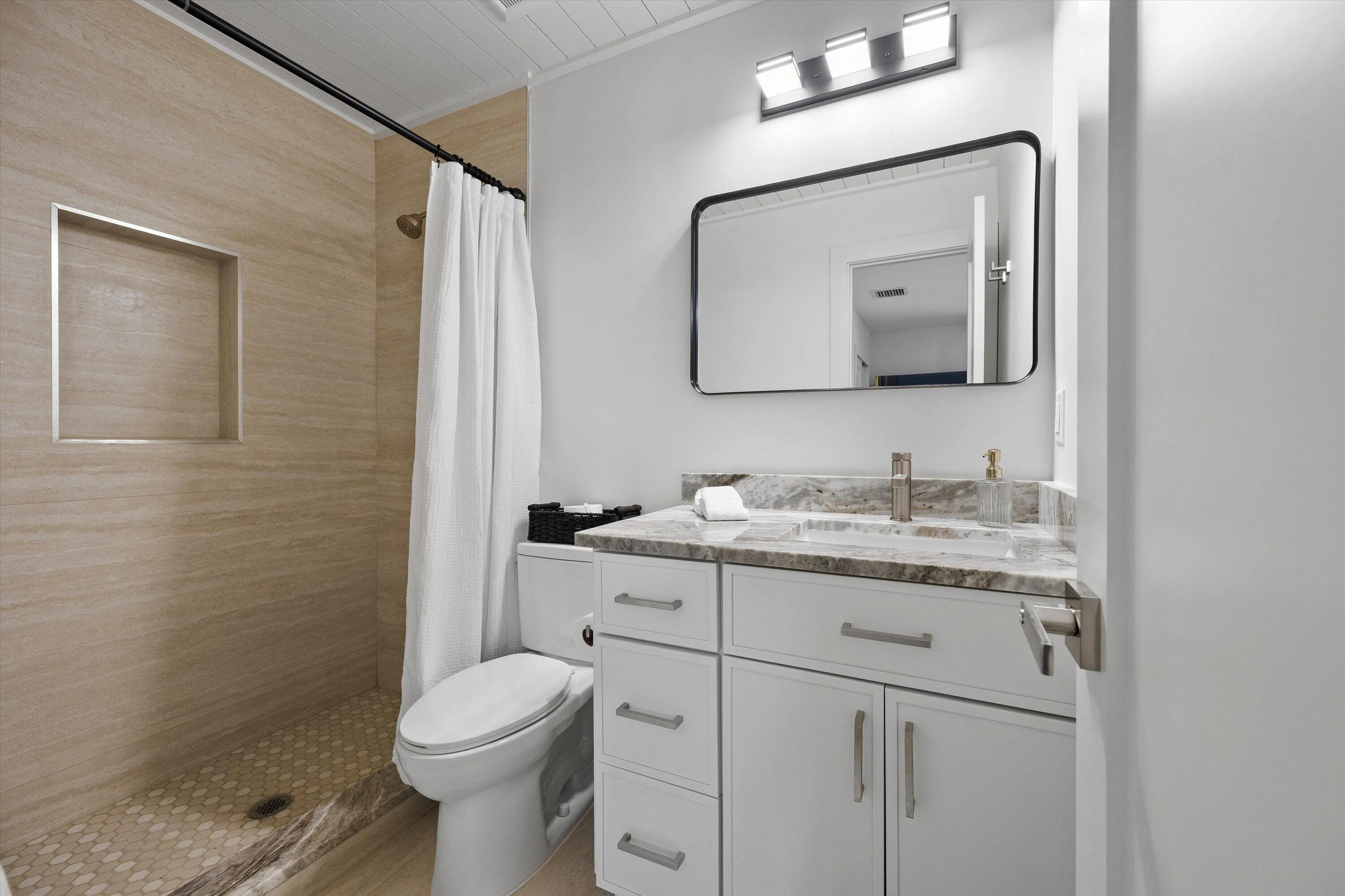 Property photo 64