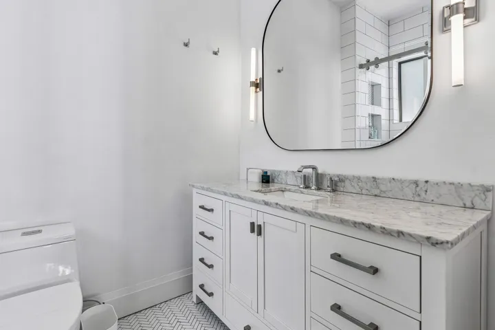 Full Bath