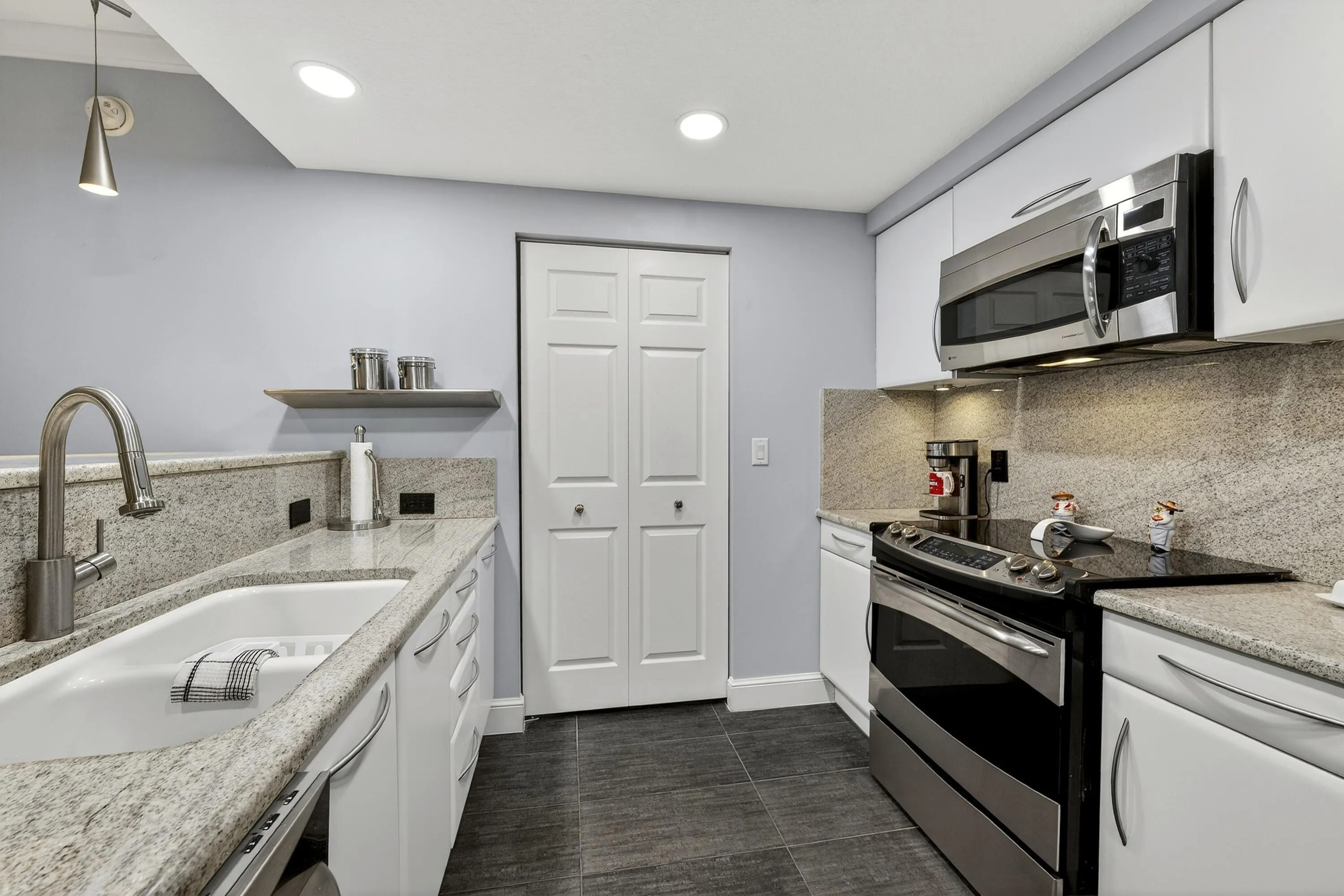 014_Kitchen