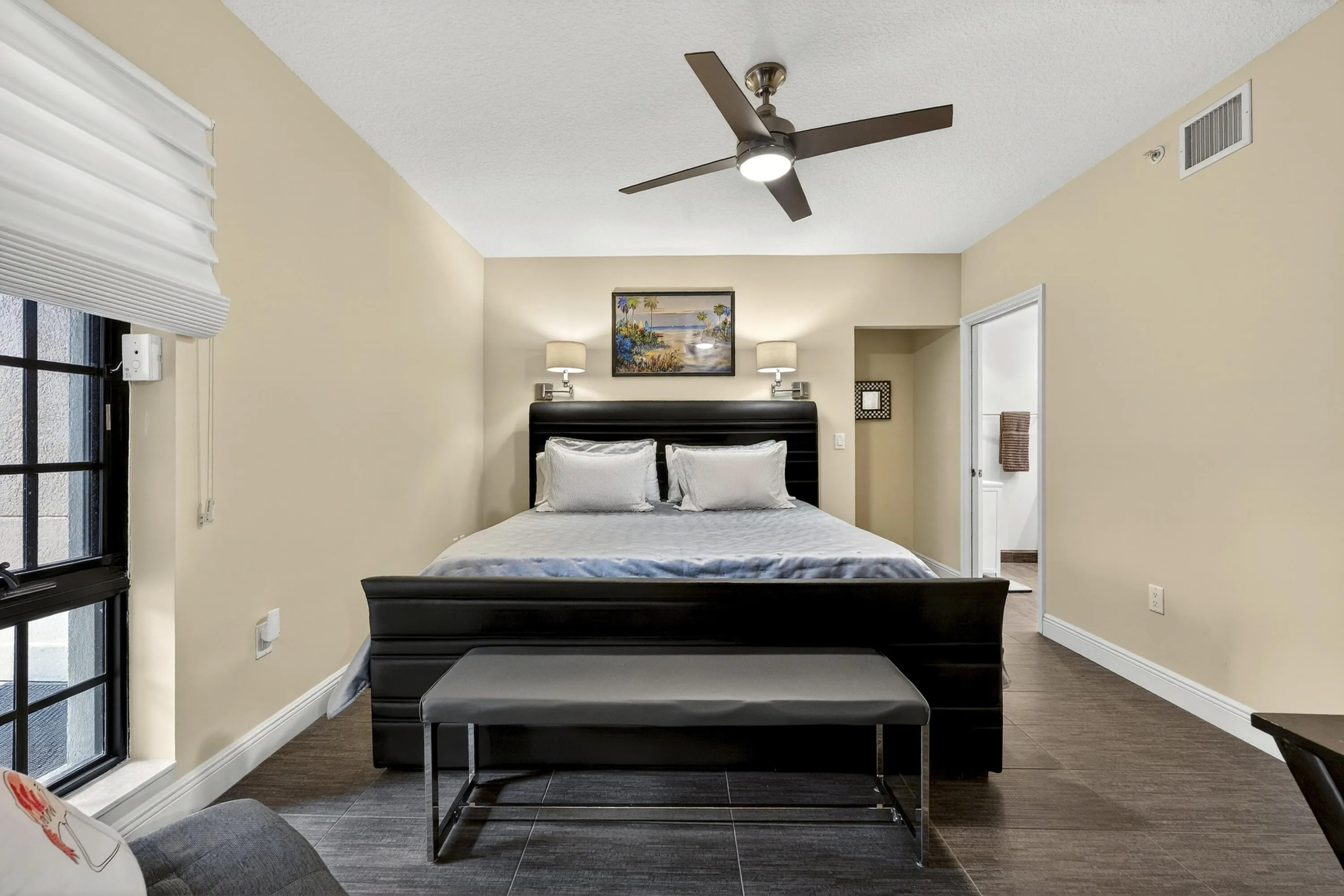 018_Owner's Suite