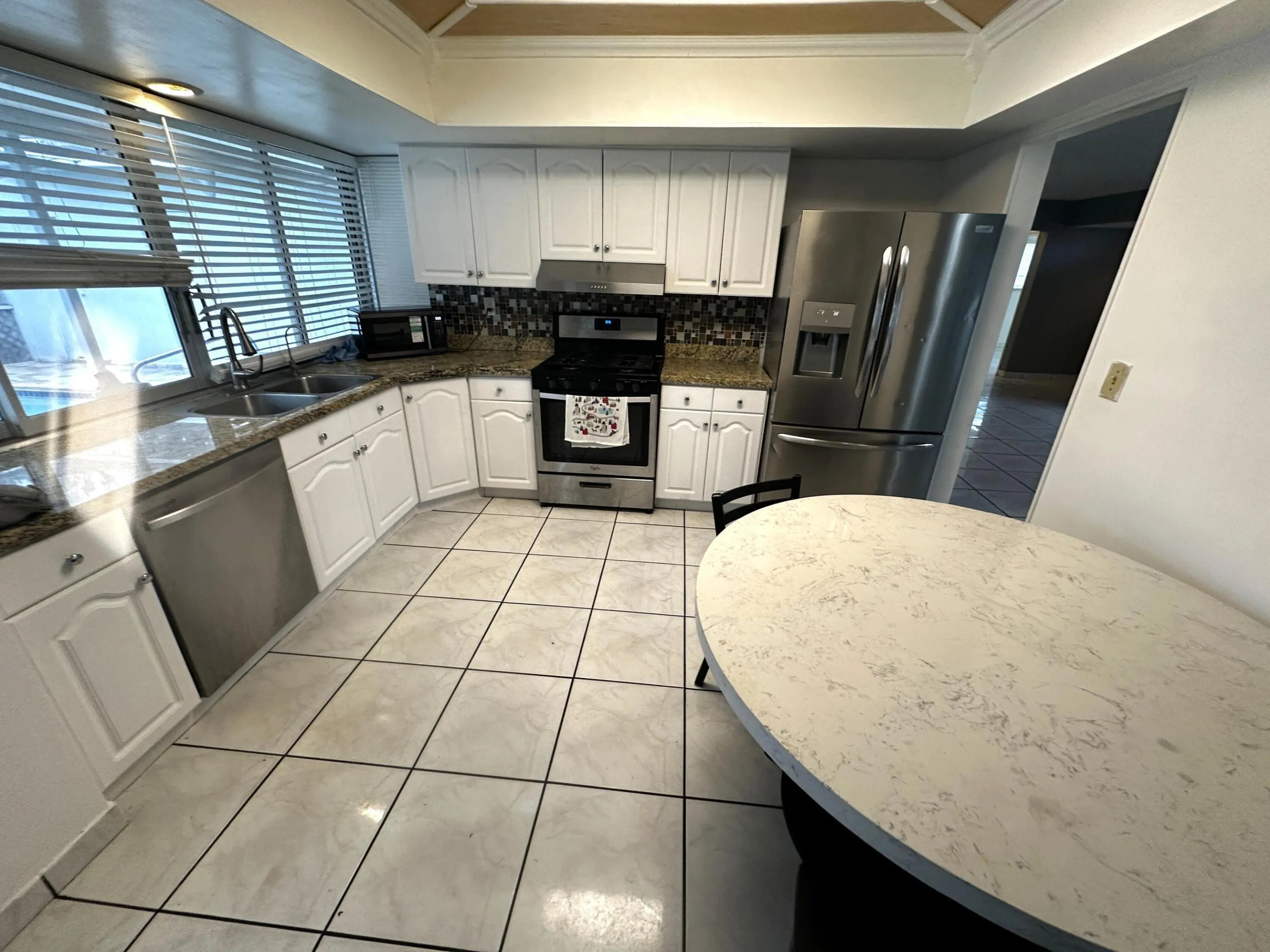 kitchen m