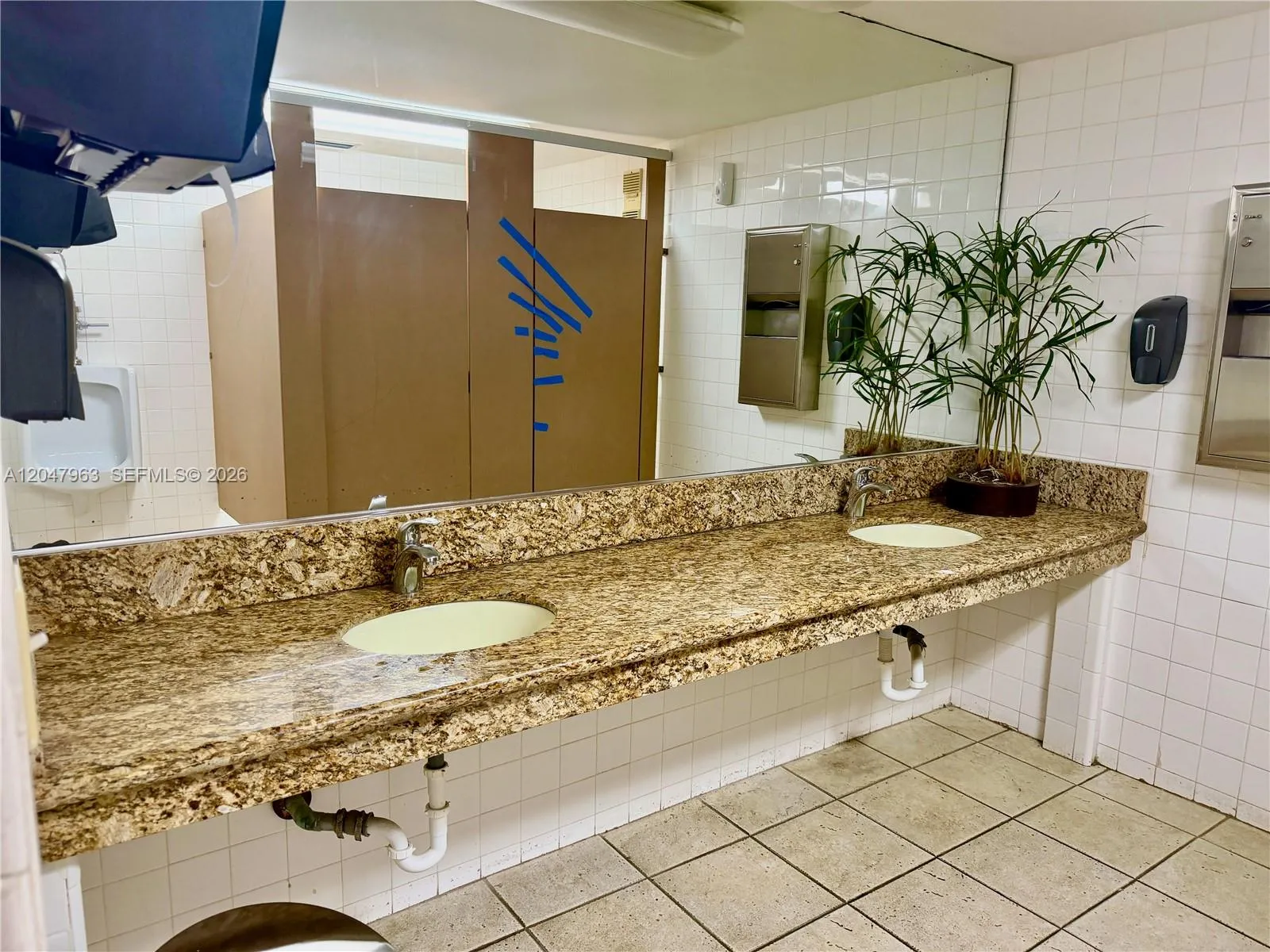 Men's cabana bath