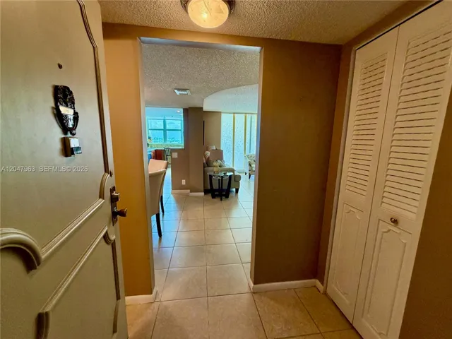 Entrance / Foyer