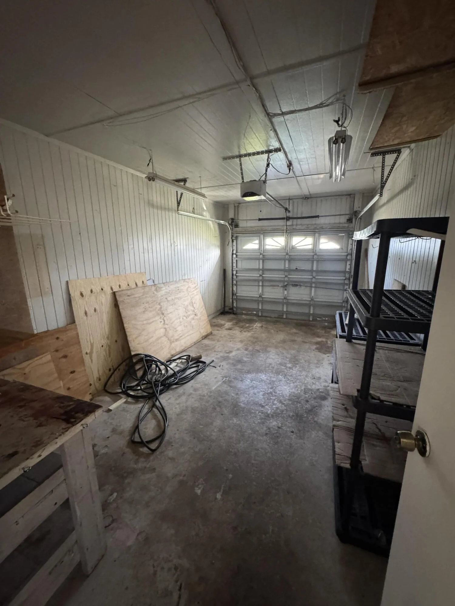 One car garage