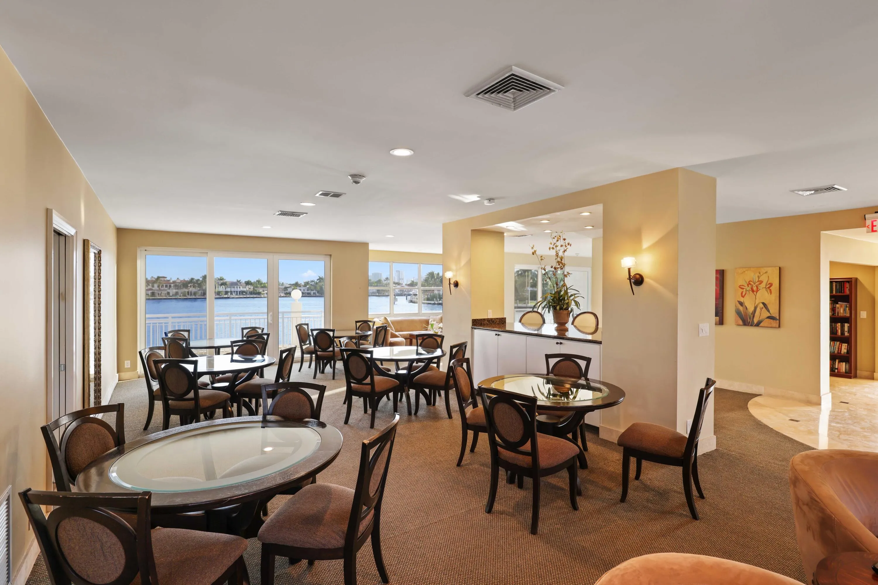 511 Bayshore Drive - 55