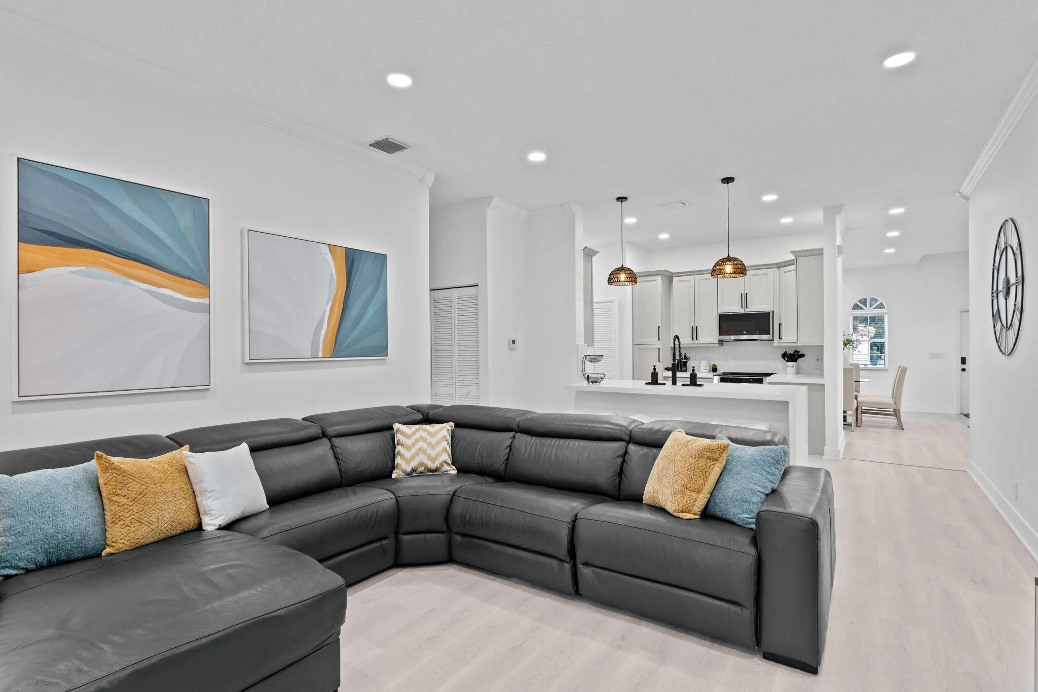 27-web-or-mls-A7400166