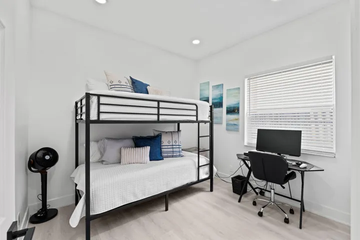 35-web-or-mls-A7400196
