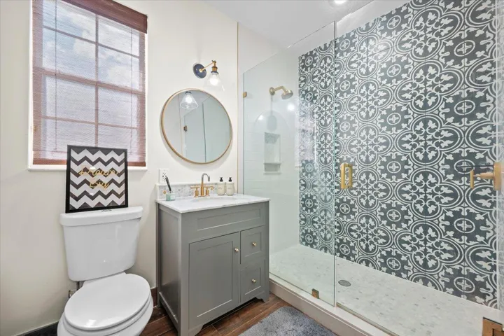 full bath upstairs