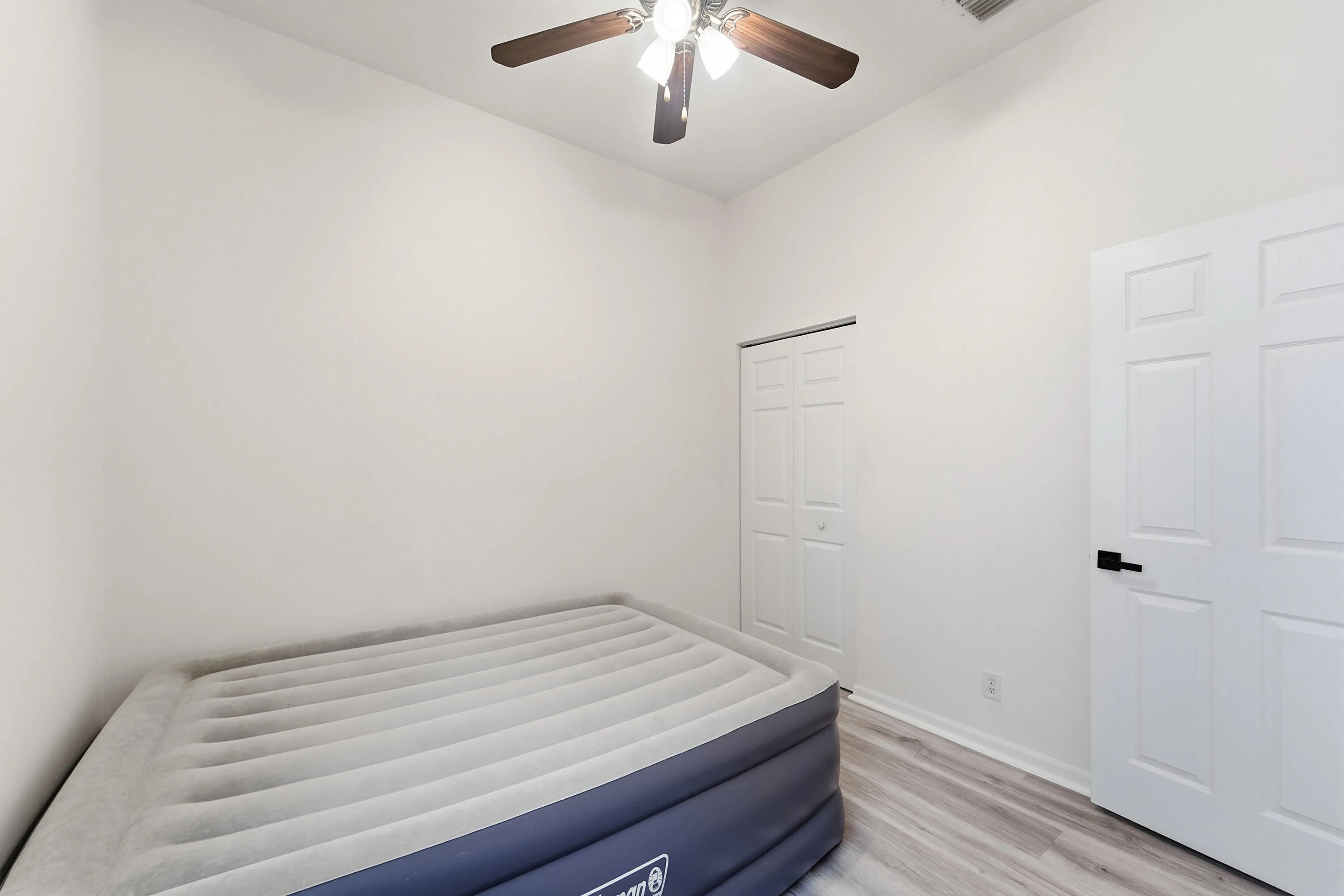12_bedroom 2