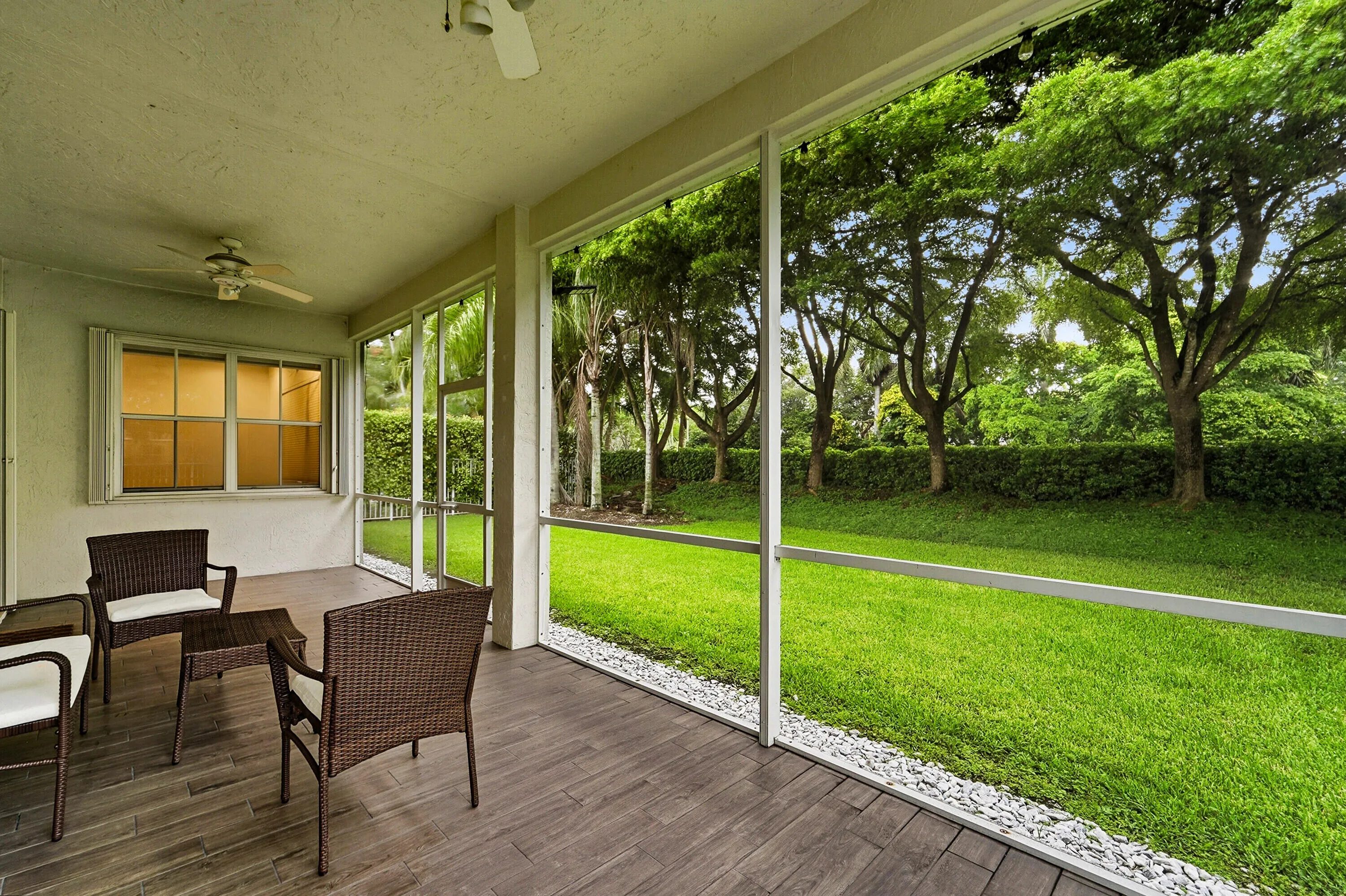 33_sun room