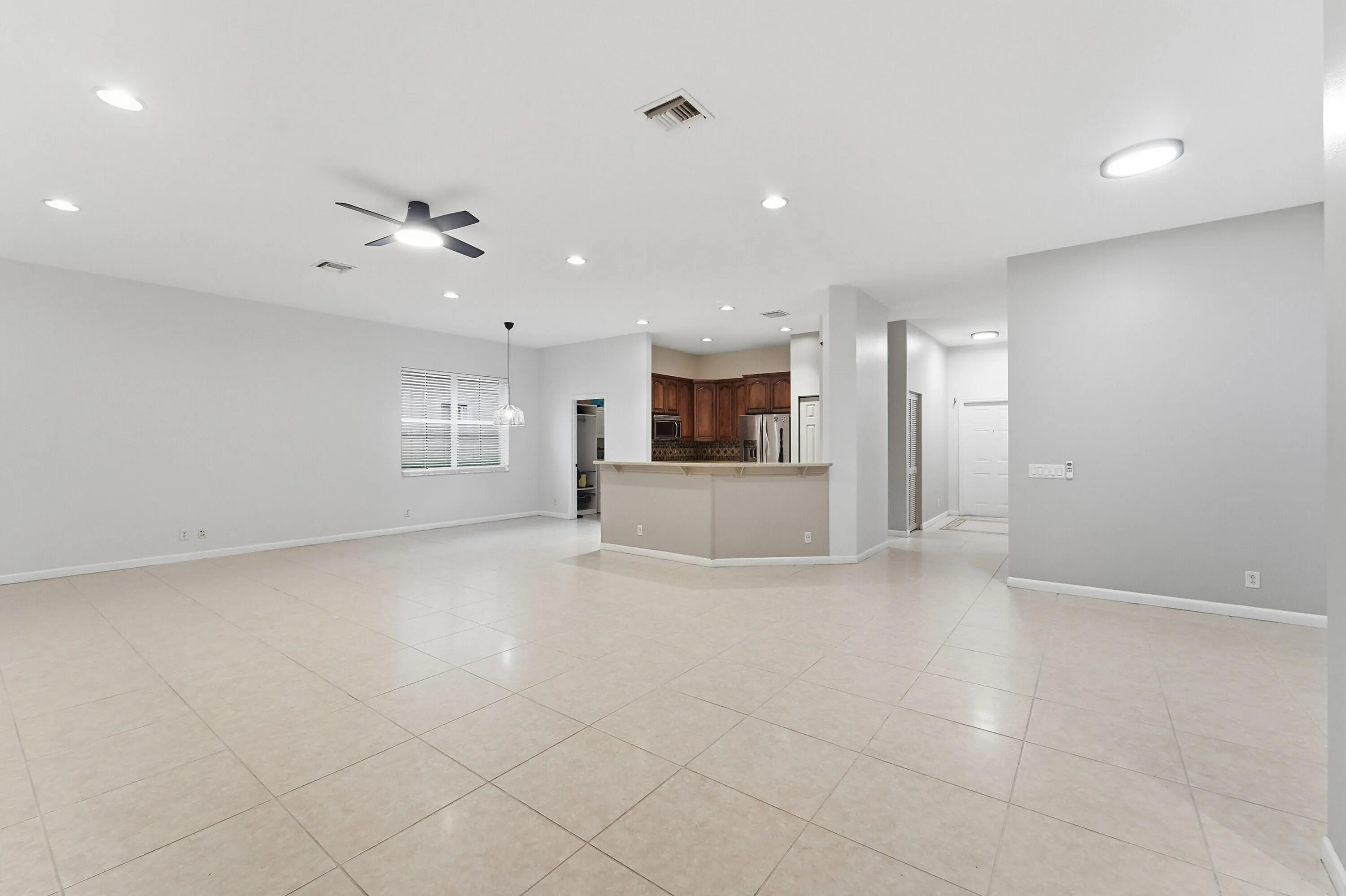 20_living room