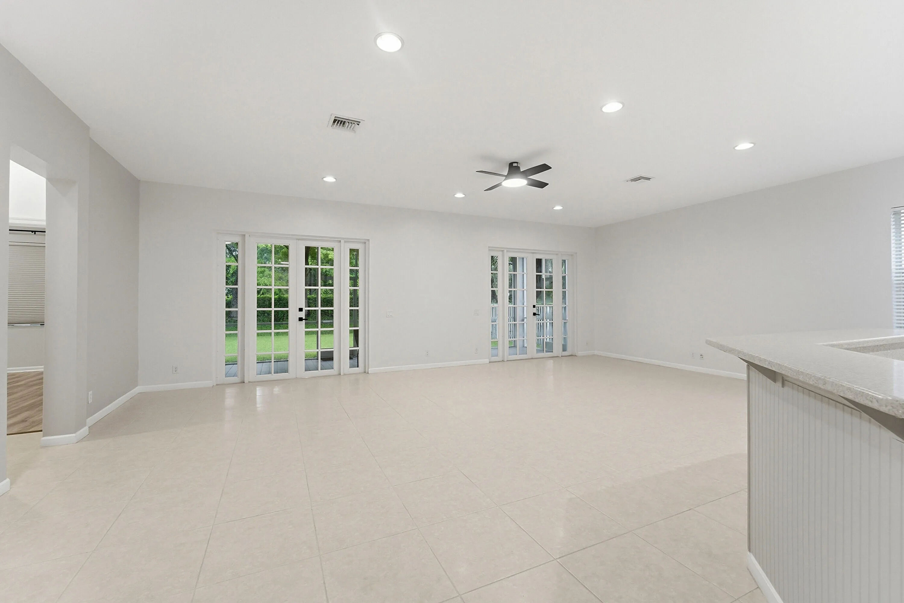 19_living room