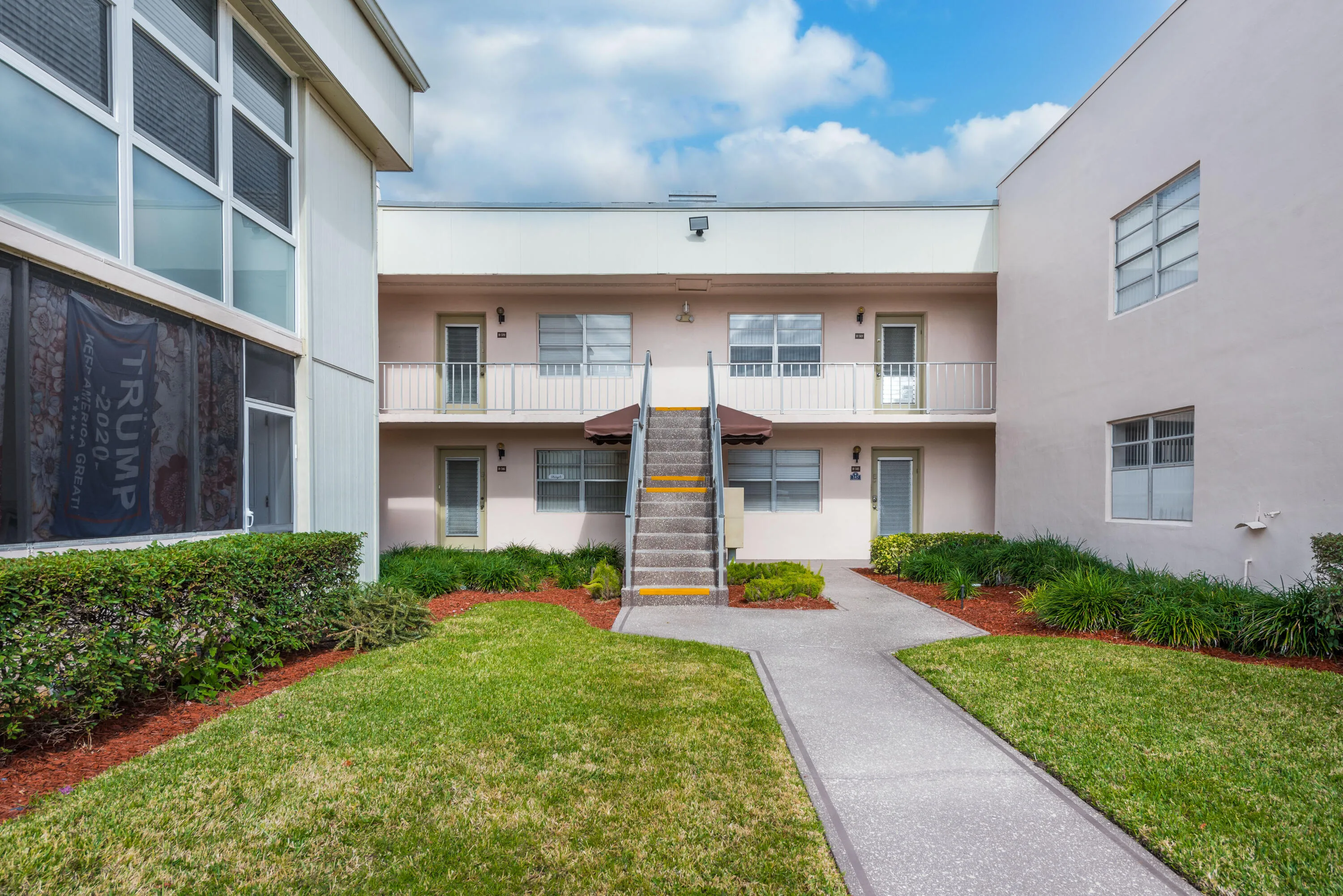 369 Capri H Kings Point -4