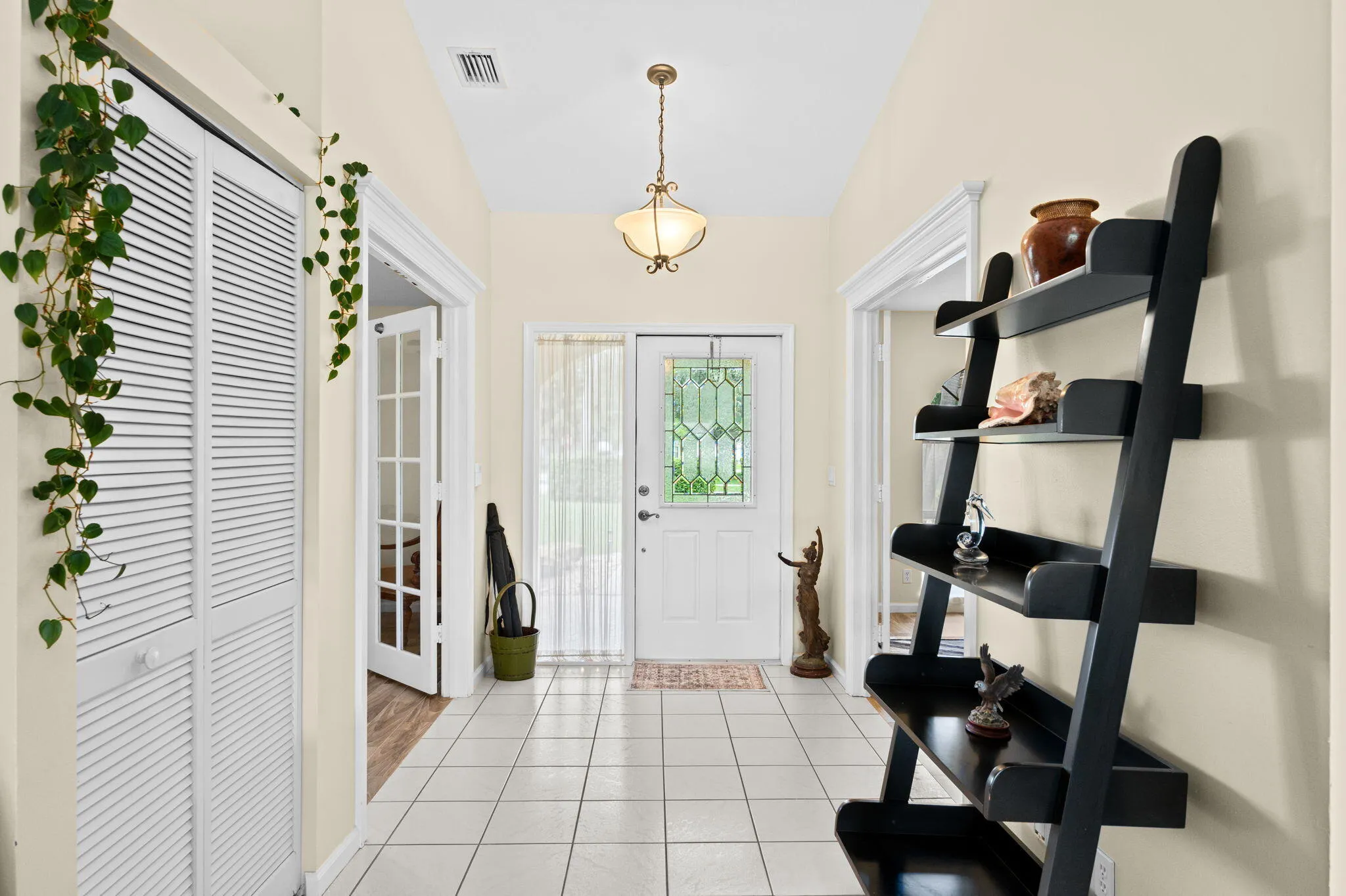 5-web-or-mls-A7409411