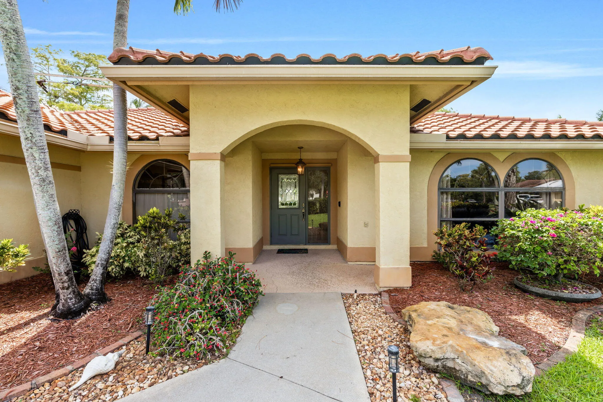 4-web-or-mls-A7409537