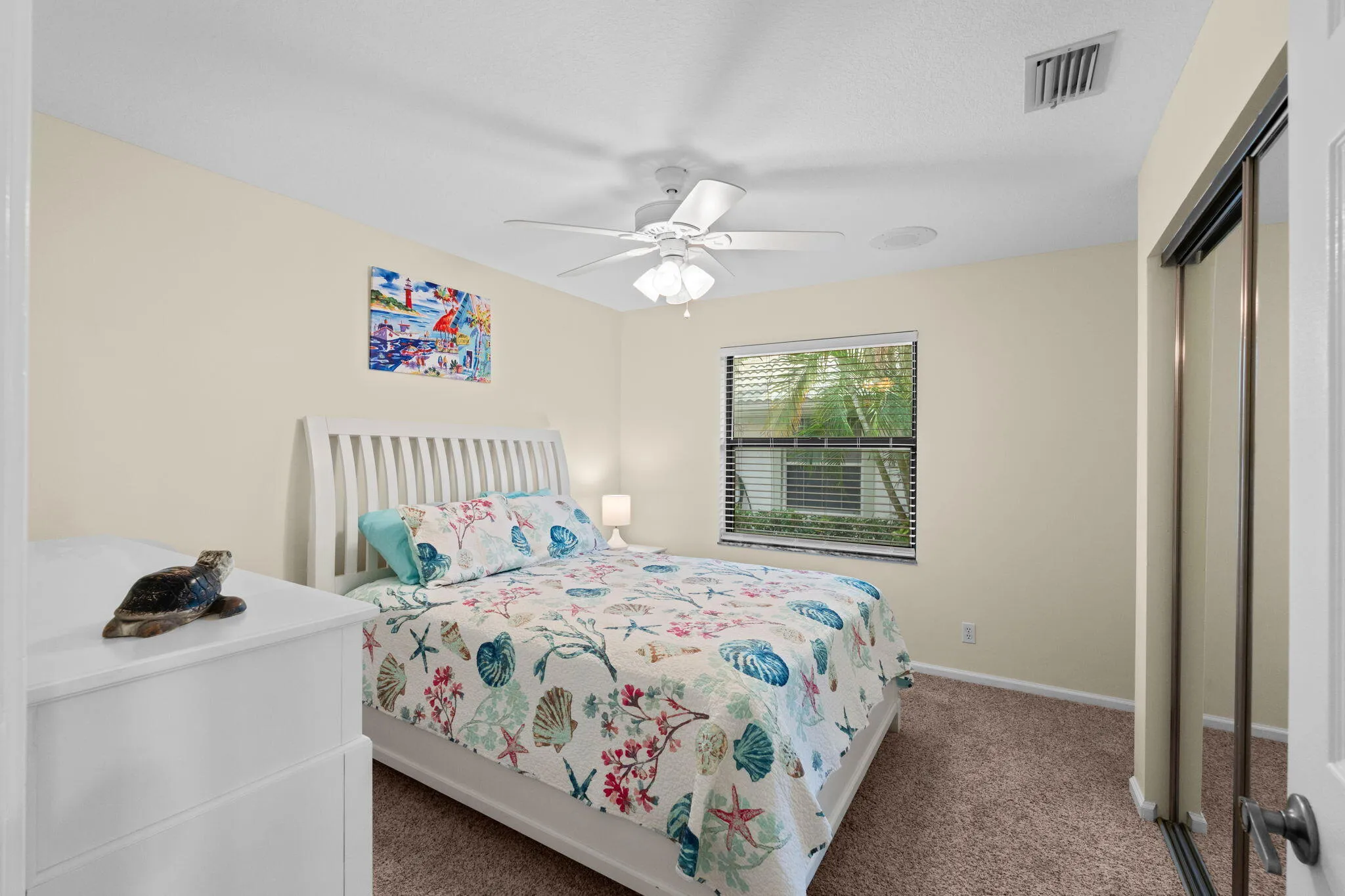 33-web-or-mls-A7409497