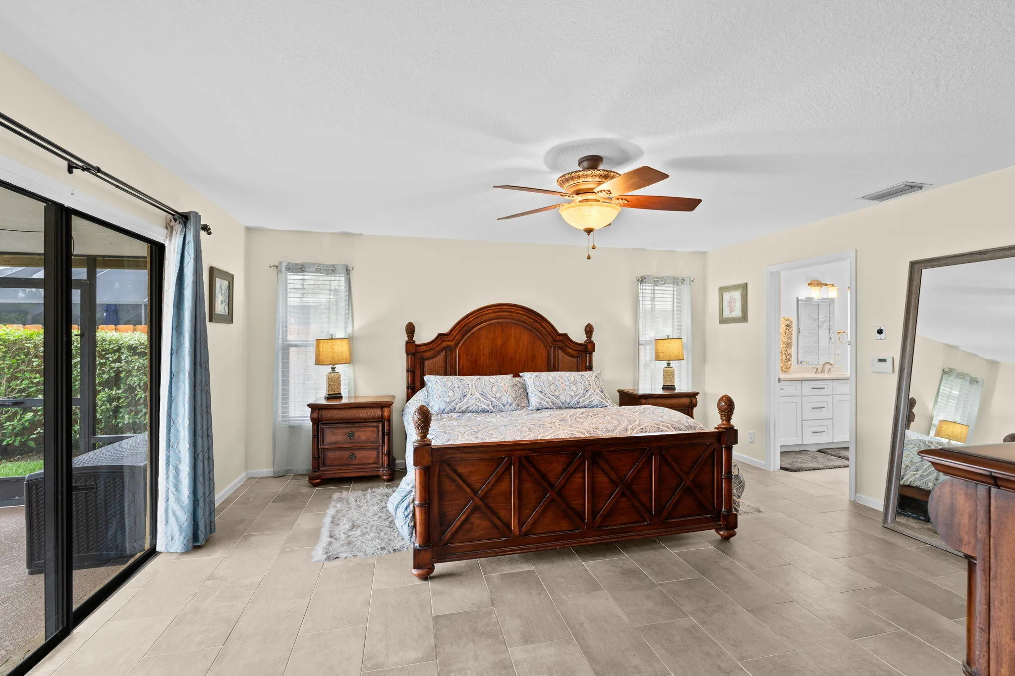 20-web-or-mls-A7409507