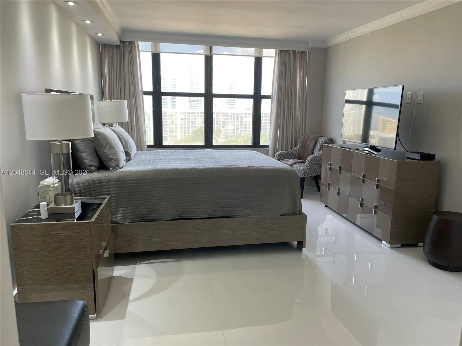 MASTER SUITE