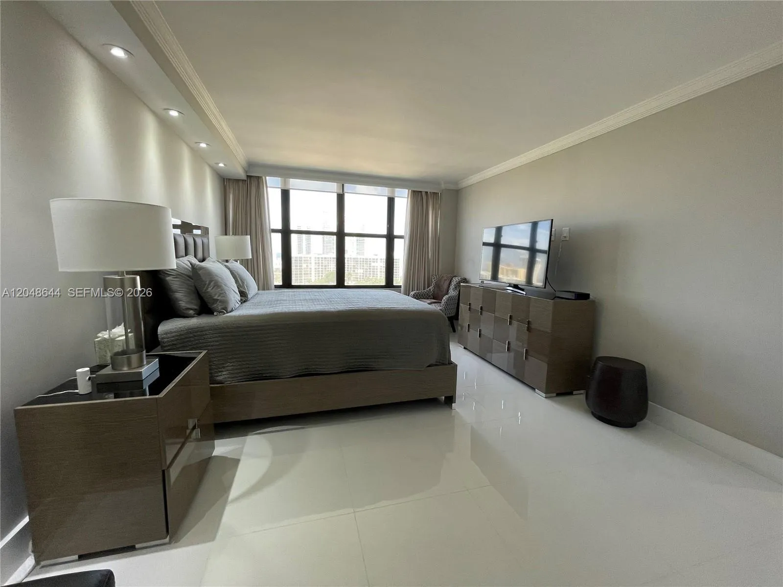 MASTER SUITE