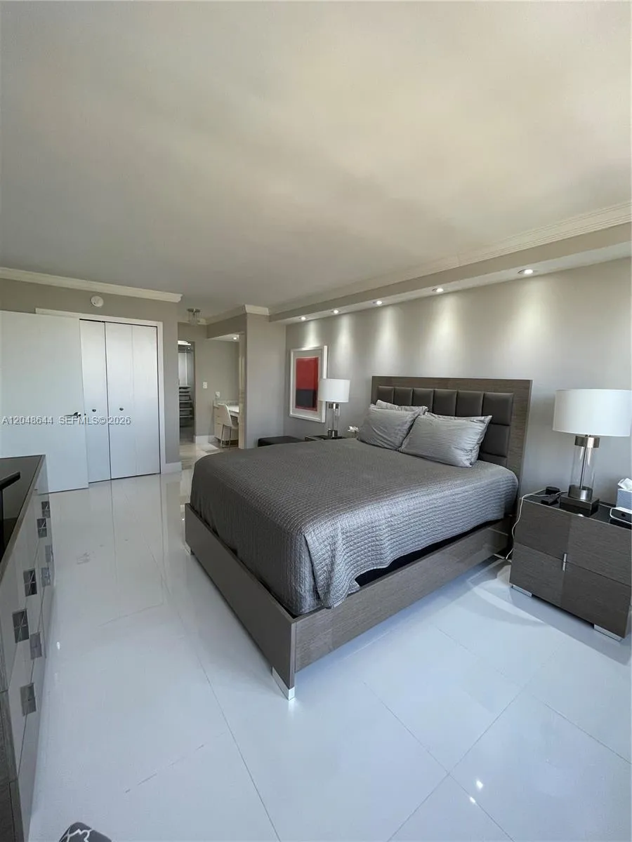 MASTER SUITE
