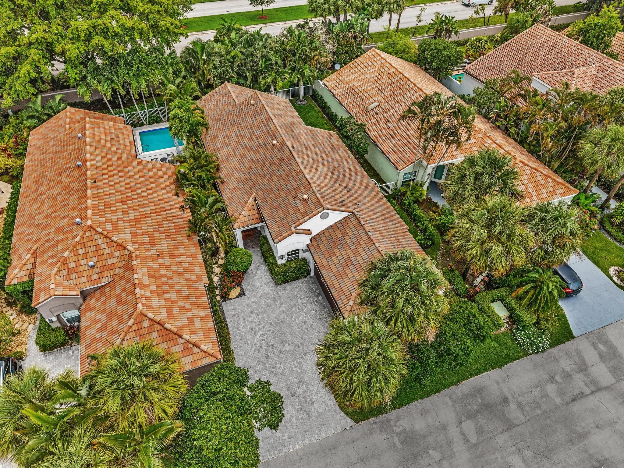 Private yard with Pool added virtually