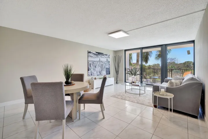 Diningroom-Livingroom