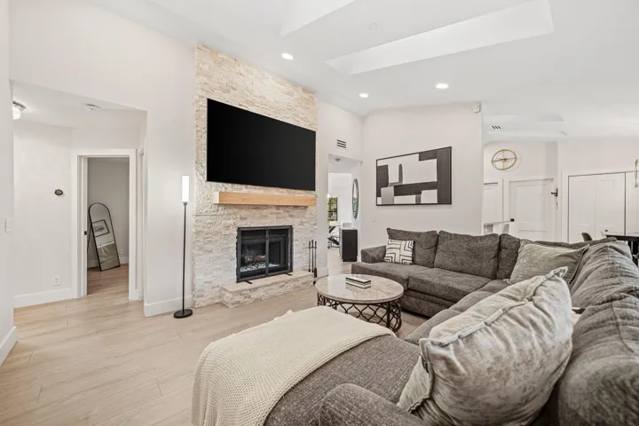 21-web-or-mls-DSC08908