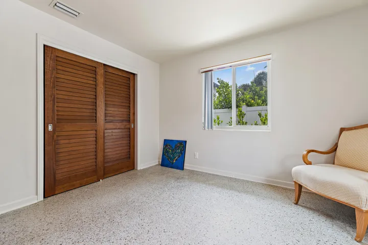 *Approved tenants to request which furniture needed in 3rd bedroom*