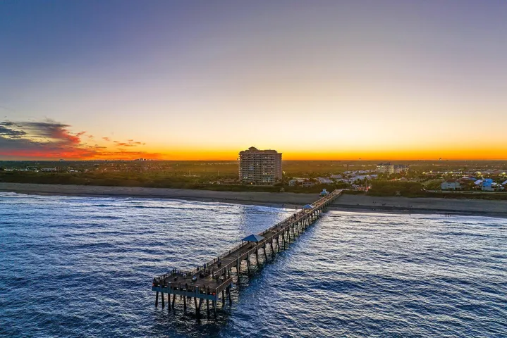 Juno Beach Pier
