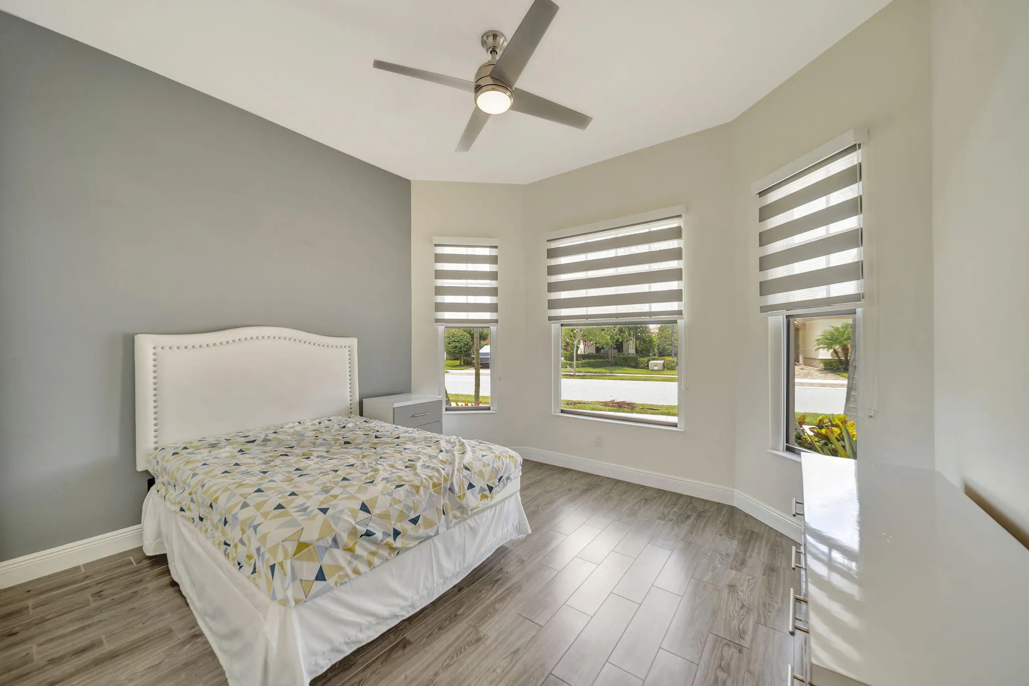 4th bedroom - front of house