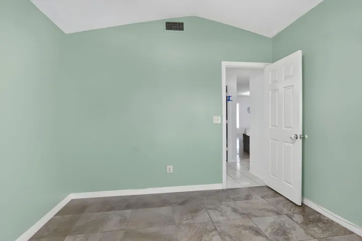 22-web-or-mls-7690 (10)