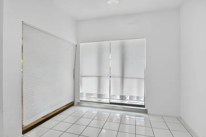 11-web-or-mls-7690 (8)