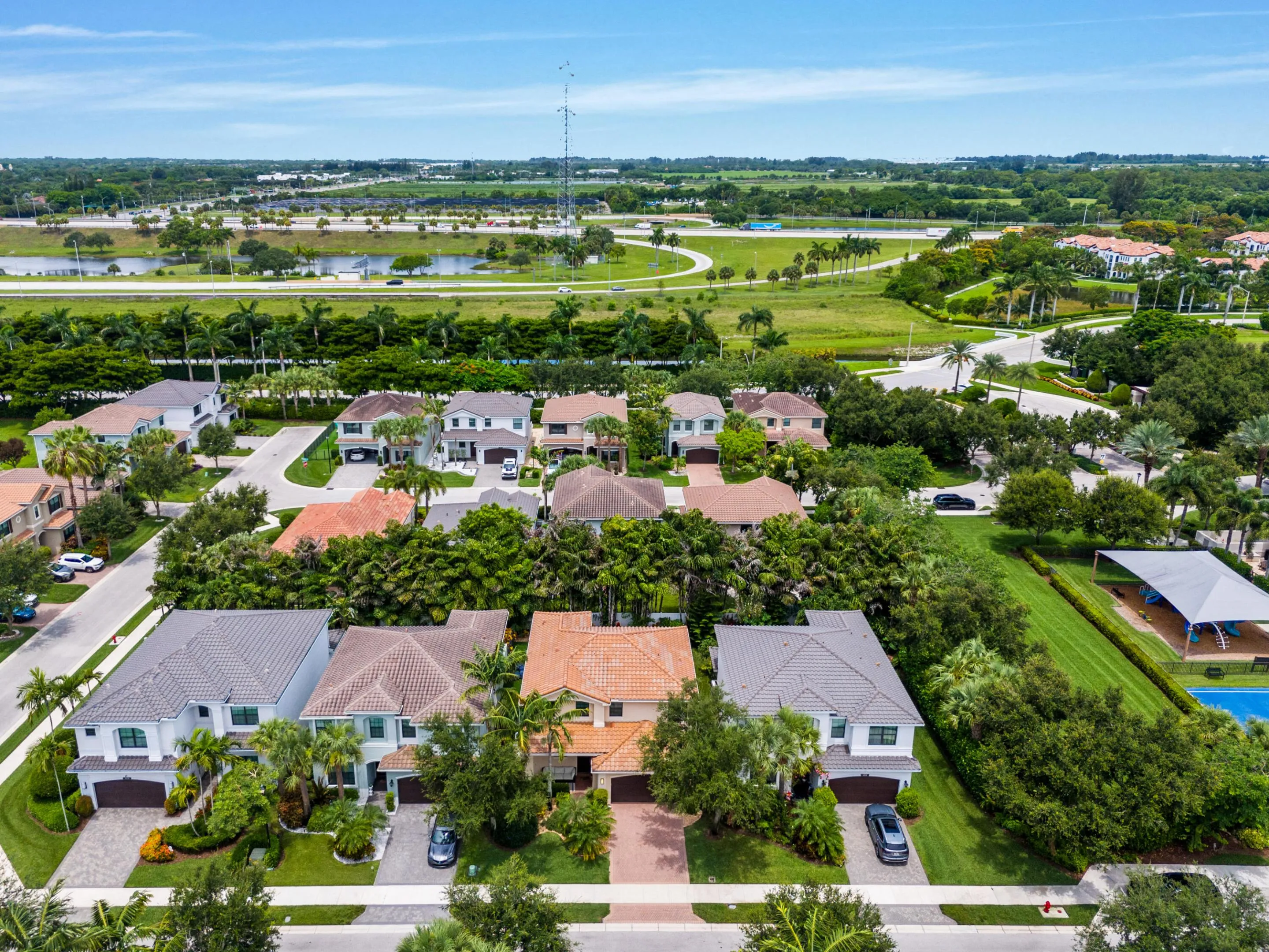 1-web-or-mls-A7400646