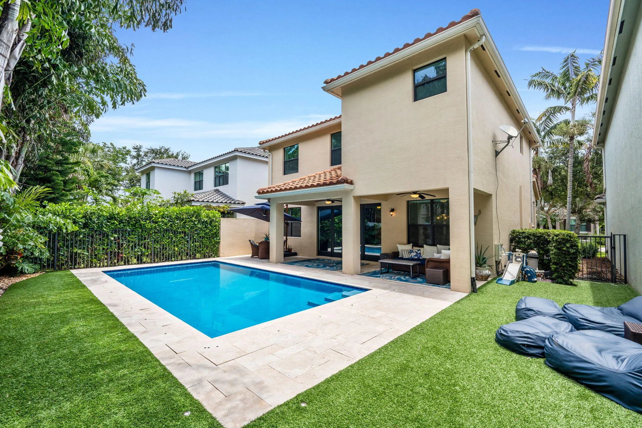 43-web-or-mls-A7400662