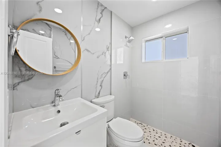 Second bathroom.