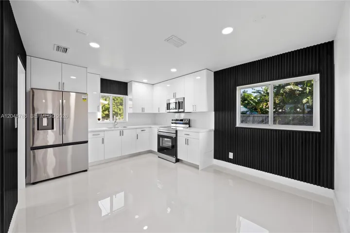Gorgeous Kitchen with dining area.